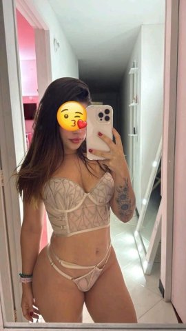 Latina disponible 24/7 — fetiche de pies, fotos reales - 1