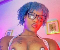 Brooklyn Latina Escort — Trini (Dominican), Hazel Eyes, Fingerwaves - Image 9