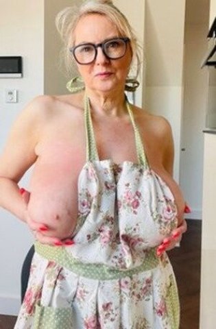 Mature Curvy Sweet GFE — Incall, Outcall & Car Date (Penn State area) - 1