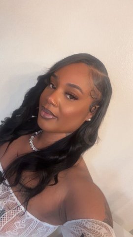 Discreet Female Escort in Long Beach, CA (In & Outcalls) - 1