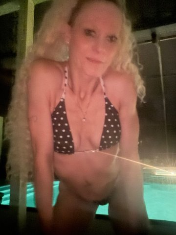 Tampa Incall — Full Hour Specials + Unlimited Pops - 1