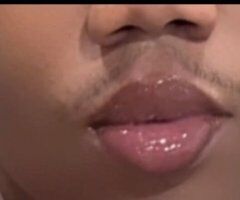 Chicago escorts - Throat speaker