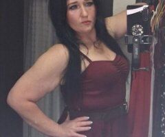 Fayetteville, AR Female Escort — All-night incall into Saturday morning - Image 2