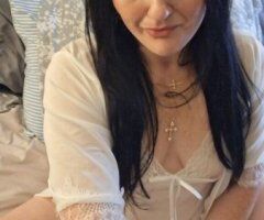 Fayetteville, AR Female Escort — All-night incall into Saturday morning - Image 9