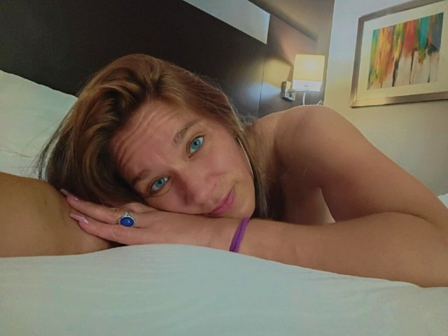 Violet — Discreet Female Escort in Columbia, SC (No Bare, No Anal) - 1