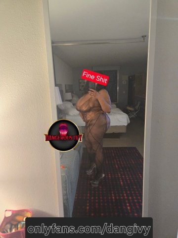 Pittsburgh Fetish Escort — Dangerous Ivy (GFE + Nuru Massage, BBJ & Facials) - 1