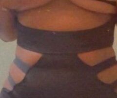 Chicago, Illinois Female Escort — Private Relaxing Massage Sessions - Image 2