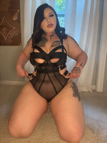 Busy Green-Eyed BBW Girl (Kansas City) — Discreet Private Visits - 1