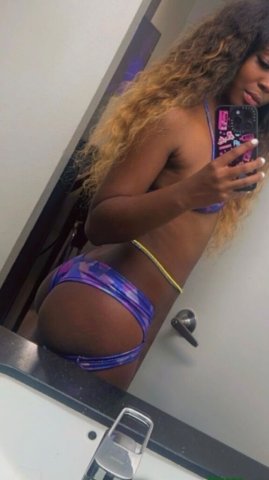 Long Beach Fun Incall/Outcall Escort (25) — Truck-friendly, Deposit for Travel - 1
