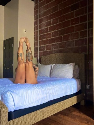 Tyler Mom VIP FaceTime + GFE, 69 & Video - 1