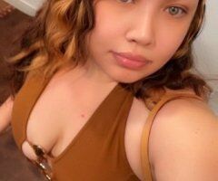 Concord escorts - Concord Female Escort — Thick Mami, Green Eyes & Long Hair