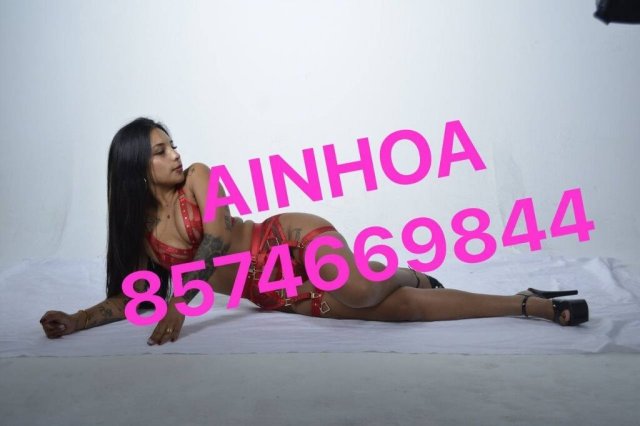 Ainhoa (New in Town) — GFE with natural blowjob - 1