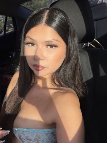 Spanish Latina Escorts in Seattle — Mamiii (22) - 1