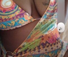 Cleveland Ohio Female Escort — 5'6, 38D, size 6 panties/M - Image 2