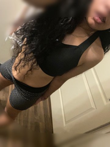 Reno Petite Mixed-Height Escort — Private Date, Soft & Sensual Touching (Outcalls/Incalls) - 1