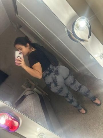 Suffolk VA Female Escort — Incall, Outcall, Car Fun & Hotel Fun - 1