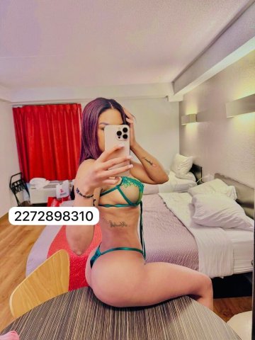 Scort Latina joven y atractiva (Nueva) — DATY, fotos reales - 1