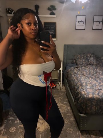 Cincinnati Female Escort — outcalls - 1