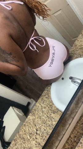 Baton Rouge Female Escort — Domination & Therapeutic Massage - 1