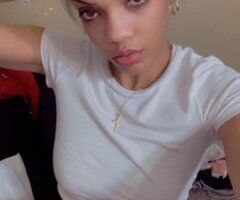 Pretty n petite Minneapolis female escort — cardate & outcall - Image 3