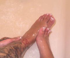 Salem escorts - Salem OR Petite Green-Eyed Filipina Escort — Tattoos & In/Outcall