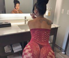 Salem OR Petite Green-Eyed Filipina Escort — Tattoos & In/Outcall - Image 4