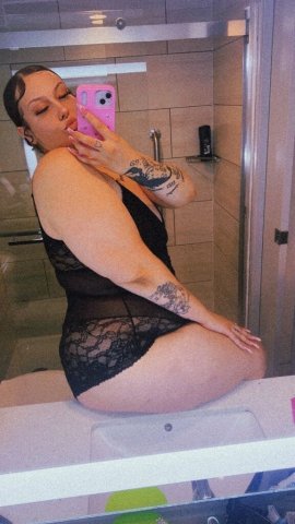 Seattle Incall & Outcall — 6ft White Snow Bunny - 1