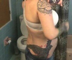 Quad Cities IA Spanish & English Snow Bunny — Tatted Escort for Discreet BJ Sessions (PNP OK) - Image 3
