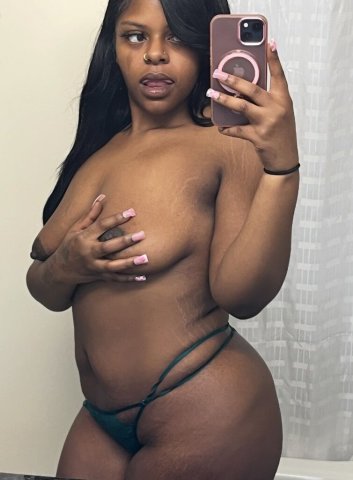 Paris (24) — Lima/Findlay OH Female Escort - 1