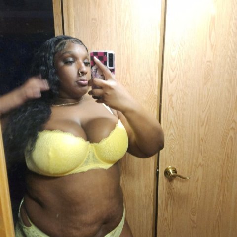 Ventura CA BBW Female Escort — Appointments by Request (Nicki) - 1