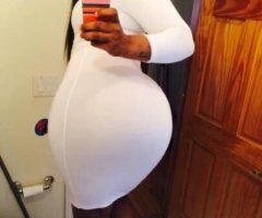 Iowa City, IA Female Escort — Out Calls Only + FT Show Specials - Image 6