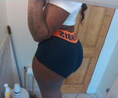Iowa City, IA Female Escort — Out Calls Only + FT Show Specials - Image 10