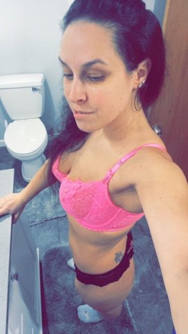 Autumn & Jazzy — Petite fun escorts for outcalls, incalls & cardate calls in Buffalo - 1