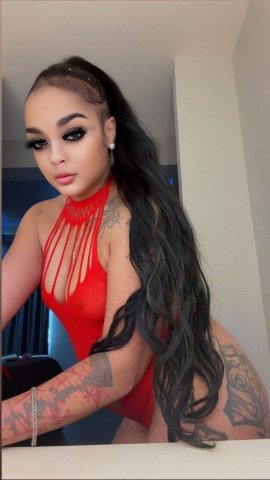 Upscale Foreign Beauty Female Escort in Memphis, TN — Discreet Sessions - 1