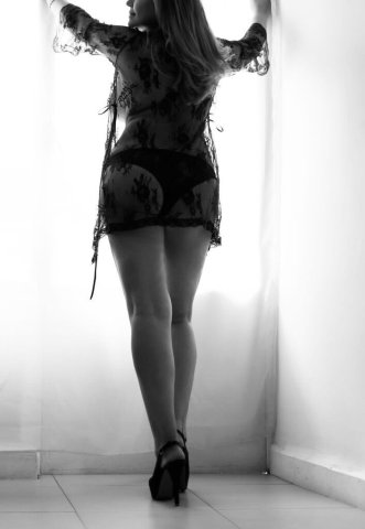 Bella — Manhattan Exotic Spanish Mature Escort (By Appointment) - 1