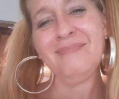 Minneapolis / St. Paul escorts - Roni (48) Minneapolis/St. Paul Blonde Female Escort for Discreet Erotic Encounters