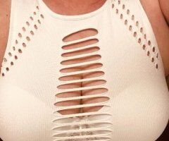 Ms Abigail — Flint MI Female Escort for Sensual Massages - Image 3