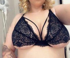 Mendocino CA Female Escort — Wet Mouth Tongue Service - Image 6
