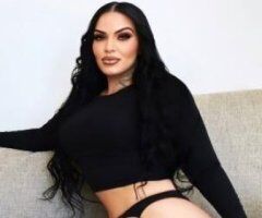 El Paso escorts - Yasmine, Middle Eastern Beauty — Green Eyes & Curves