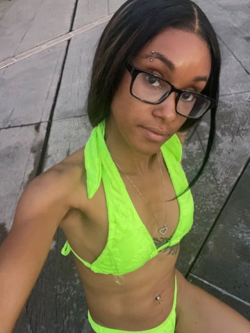 Outcall Petite Ebony Fetish Foot Model in Nashville — discreet verification - 1