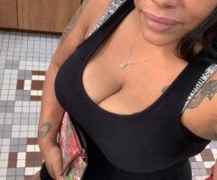 Incall Female Escort in Louisville, KY — Weekday Specials - Image 2