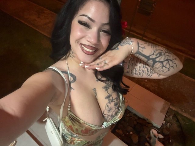 Pittsburgh PA Female Escort — Sexy & Sweet (25) - 1