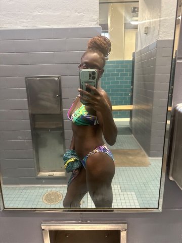Queens, NY Petite Chocolate Escort — Outcall Only - 1