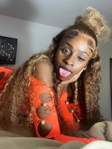 Hampton Female Escort — “Qv Special Txt” - 1