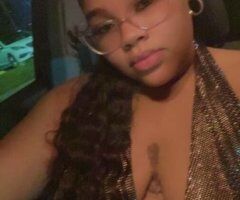Toledo, Ohio Fun Outcall — NURU Massage & Foot Play - Image 4