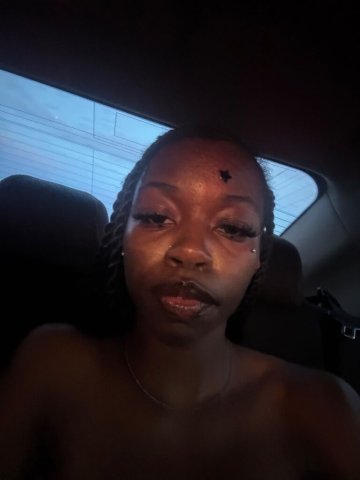 Panama City Chocolate Petite Escort — Fetish Feet, Lingerie & Heels - 1