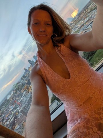 Dbl pleasure adult play (in/outcall) near downtown Kansas City - 1