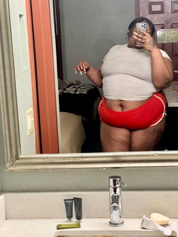Wilmington, NC Independent Female Escort — Couples (Mature Only) Outcalls & Cuddling - 1