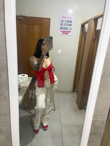 Northern Virginia Female Escort — White, Big Ass, Kissing & Sucking - 1
