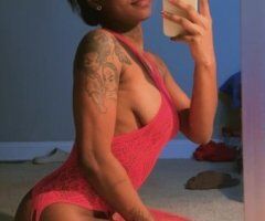 Pretty Petite Escort in Raleigh-Durham — HHR 200 / HR 350 - Image 4